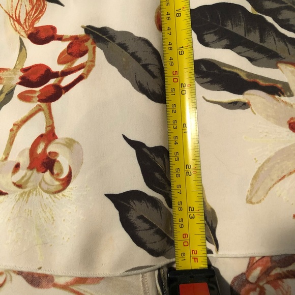 Fresh Sleeveless Blouse - Picture 7 of 8